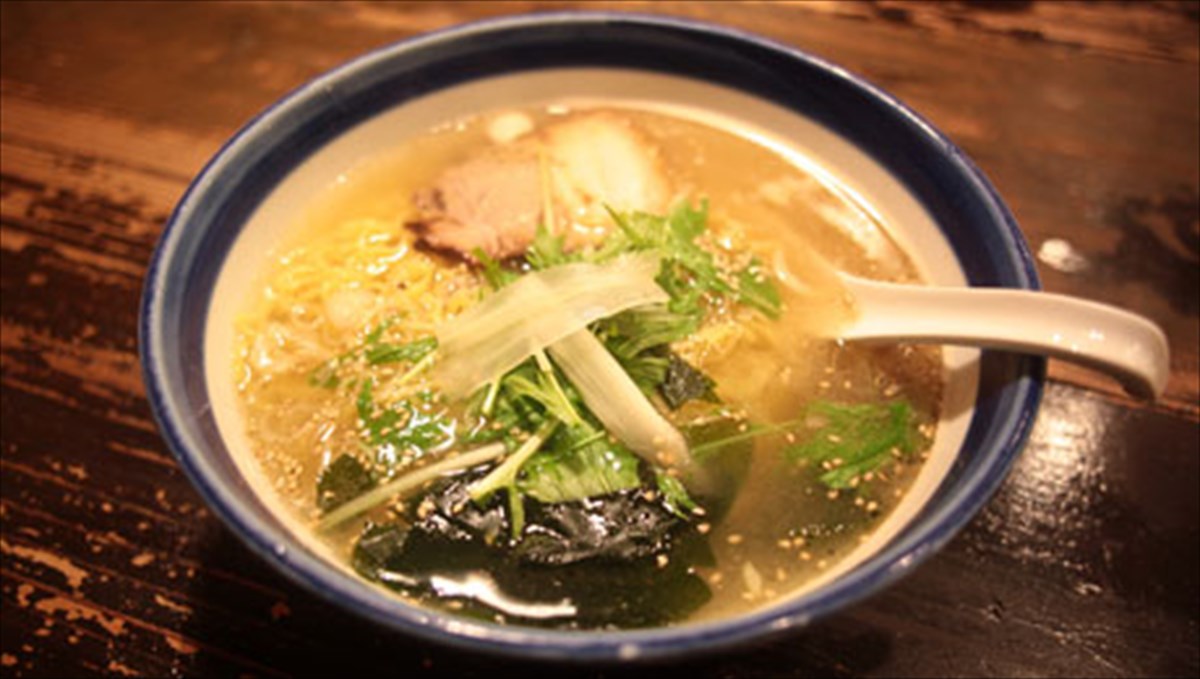 sumboules-diaitas-apo-olo-ton-kosmo