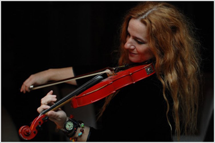 melodies-tis-rempoutsika-stin-theologiki-sxoli-xalkis