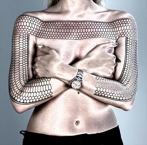 i-epitomi-tou-minimal-se-11-tatouaz