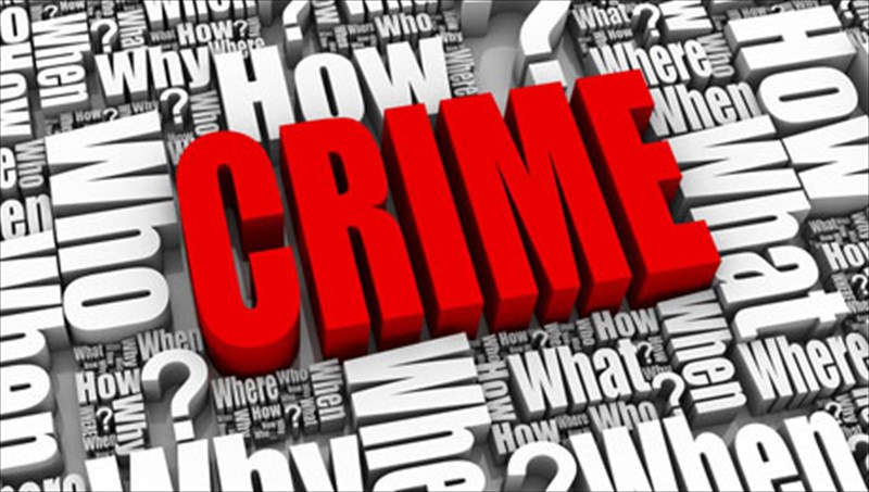 egklima-kai-mustirio-se-enan-skoteino-orko-siopis