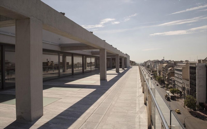 i-ethniki-luriki-skinikaito-ethniko-mouseio-sugxronis-texnisgiortazoun-tin-pagkosmia-imera-mousikis