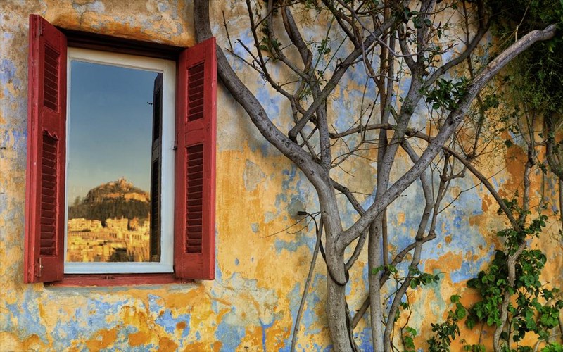 neighbour-hook-sta-anafiotika