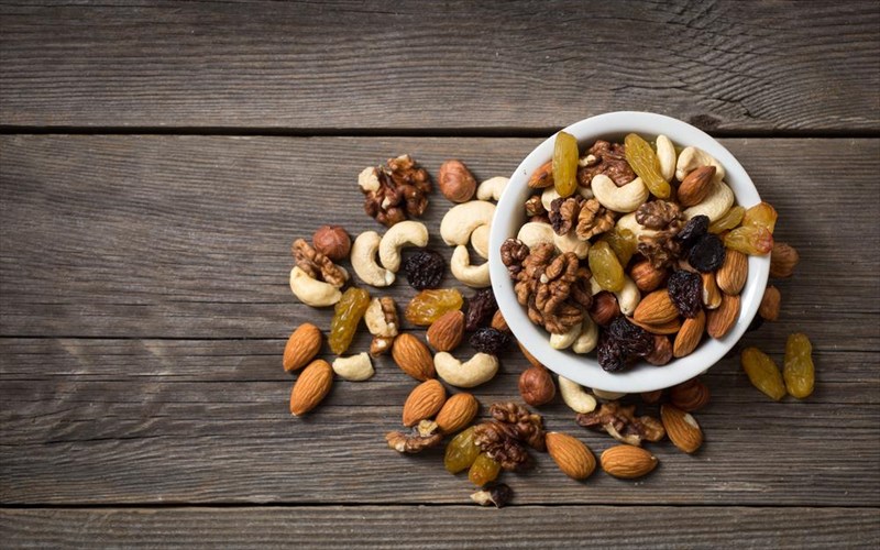 ksiroi-karpoi-summaxoi-mas-stin-prolipsi-tou-sakxarodous-diabiti