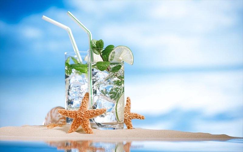 o-telikos-tou-diagonismou-gia-to-kalutero-mesogeiako-cocktail-sti-stegi