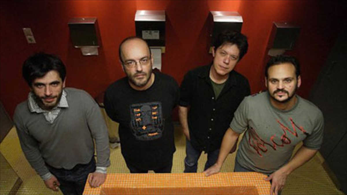 ta-ypogeia-reumata-kanoun-ano-kato-ton-stauro-tou-notou