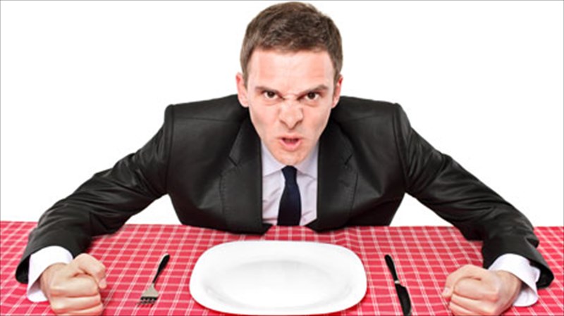 ta-10-pio-enoxlitika-pragmata-se-ena-estiatorio