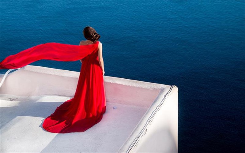 color-fotografies-olo-xroma-tha-plimmurisoun-ti-blank-wall-gallery