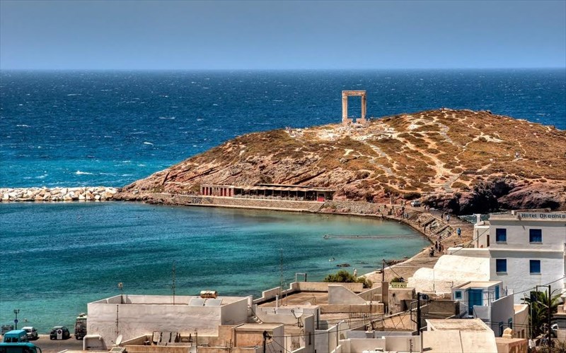 i-naksos-ta-exei-ola-kai-paralies-kai-politismo