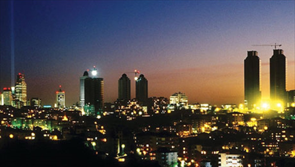 i-konstantinoupoli-sta-xnaria-tis-neas-yorkis