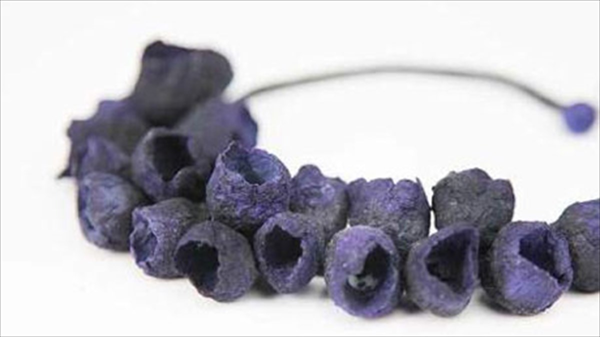 to-papier-mache-ginetai-kosmima