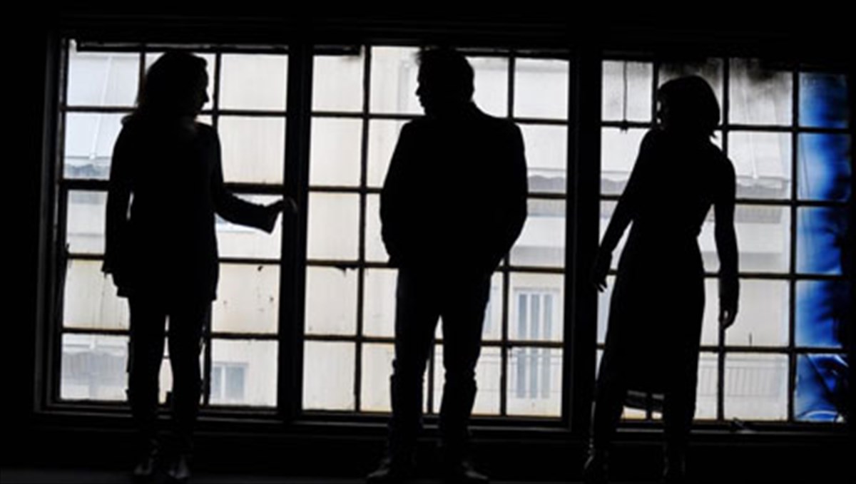 palioi-kairoi-anabionoun-sti-nea-skini