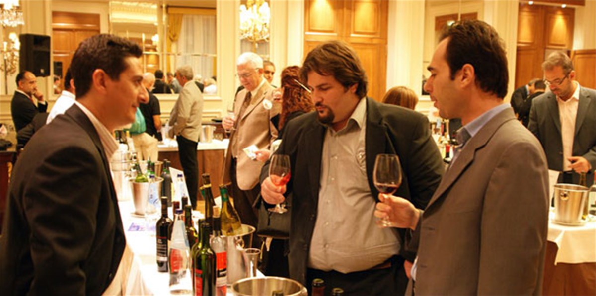 ta-krasia-tis-kuprou-stin-athina