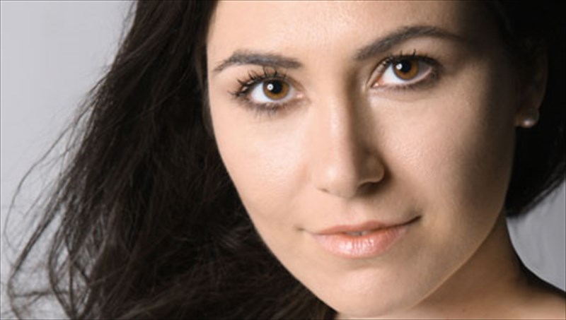 operetikes-sunantiseis-sto-idruma-theoxaraki