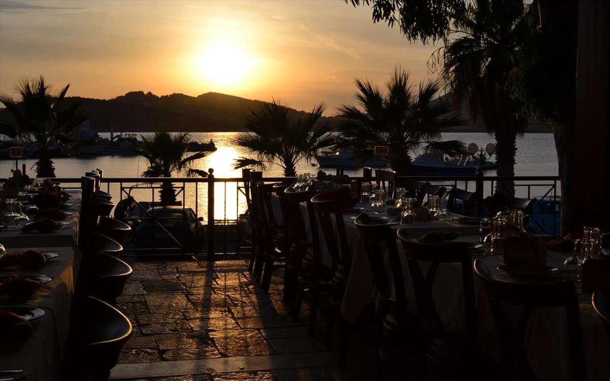 iliobasilema-sto-limani