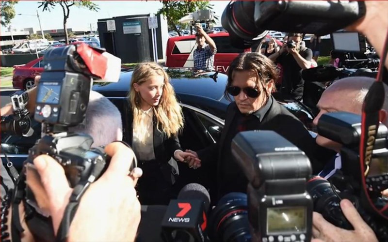 Johnny-depp-amber-heard-i-sxesi-mas-upirkse-entoni-pathiasmeni-kai-eniote-biaii