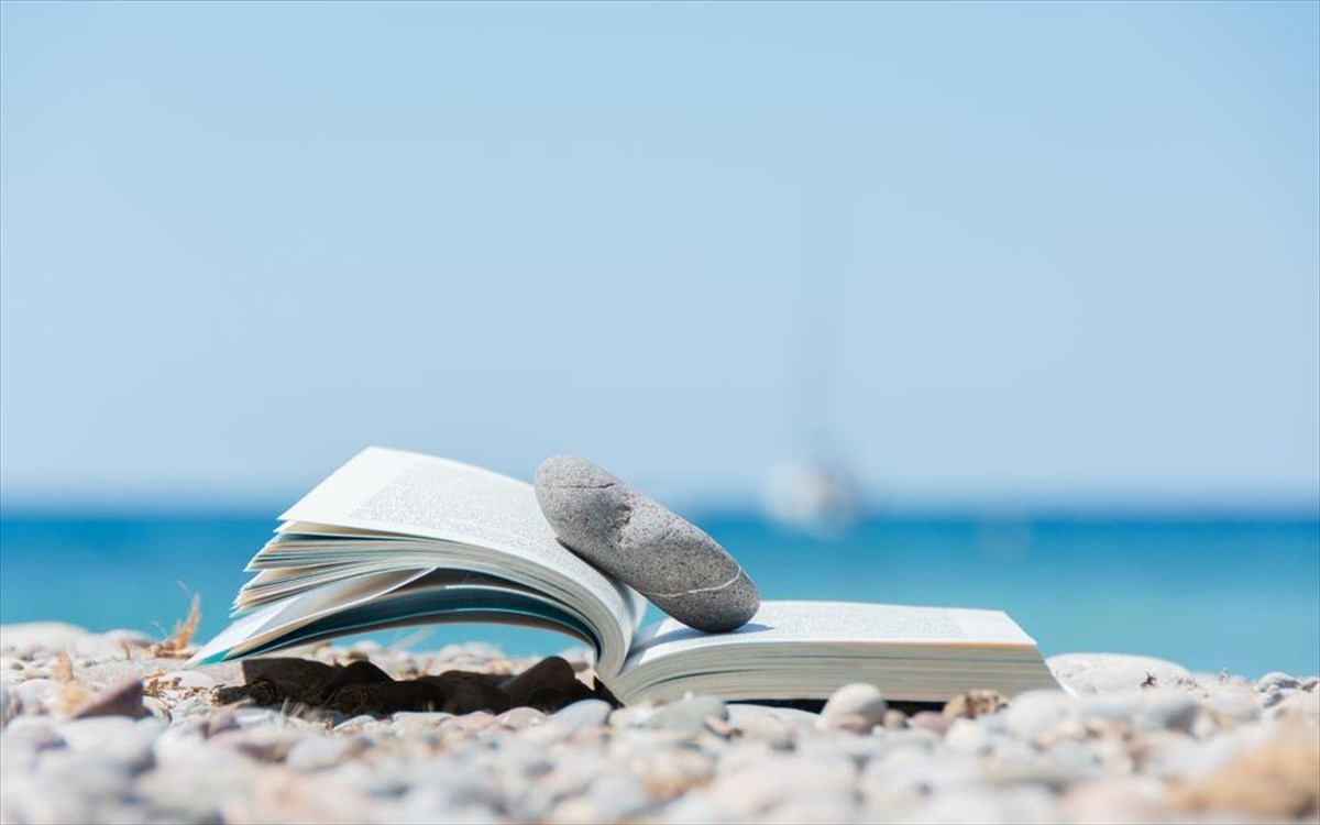 biblia-kalokairi-paralia-thalassa