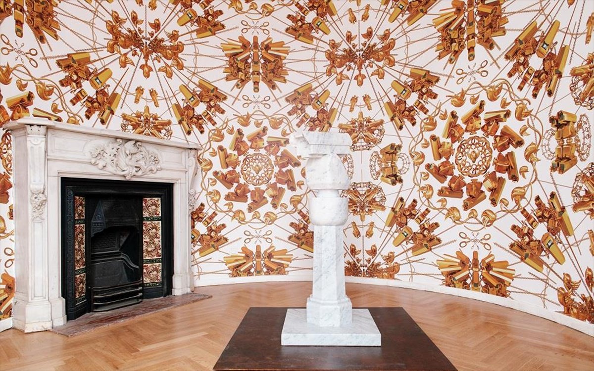 surveillance-camera-with-plinth-2015