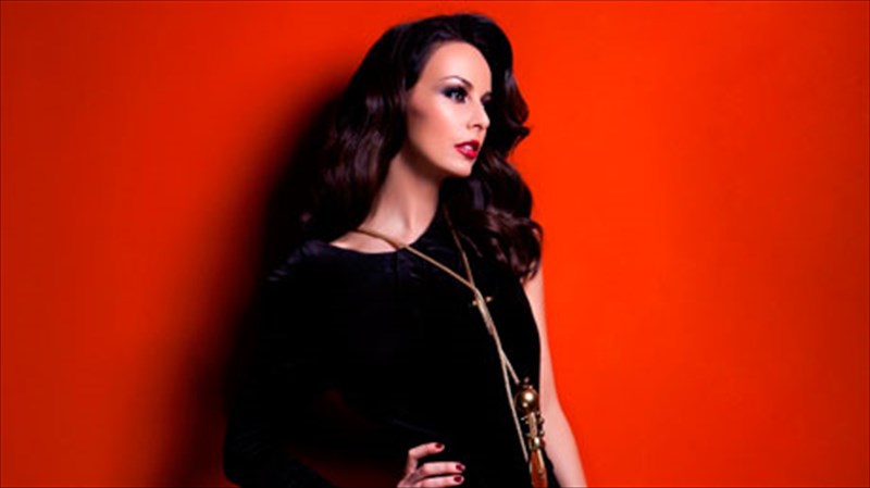 i-mpettu-maggira-se-ena-ekriktiko-show-ekpliksi