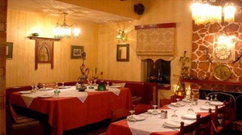 libanezikes-nostimies-ston-neo-kipo-tis-edem-sto-marousi