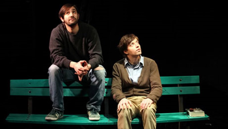 komiko-drama-me-sugxrones-anasfaleies-sto-beton7