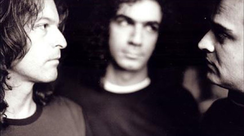 nuxtes-gemates-mousiki-stin-aulaia