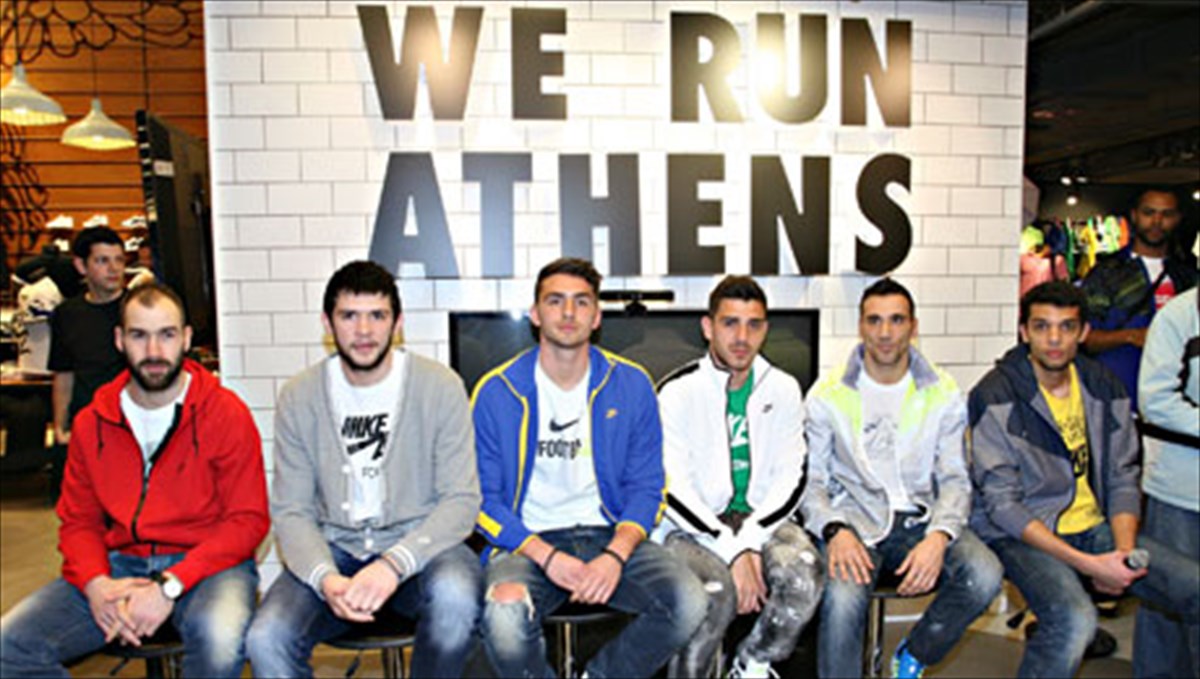 anoikse-to-neo-entuposiako-kai-premium-katastima-nike-sto-suntagma