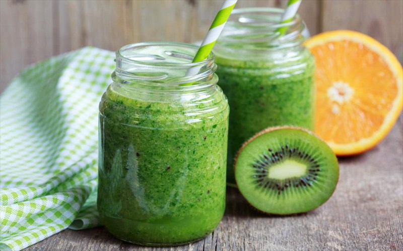 detox-smoothie-me-aktinidio