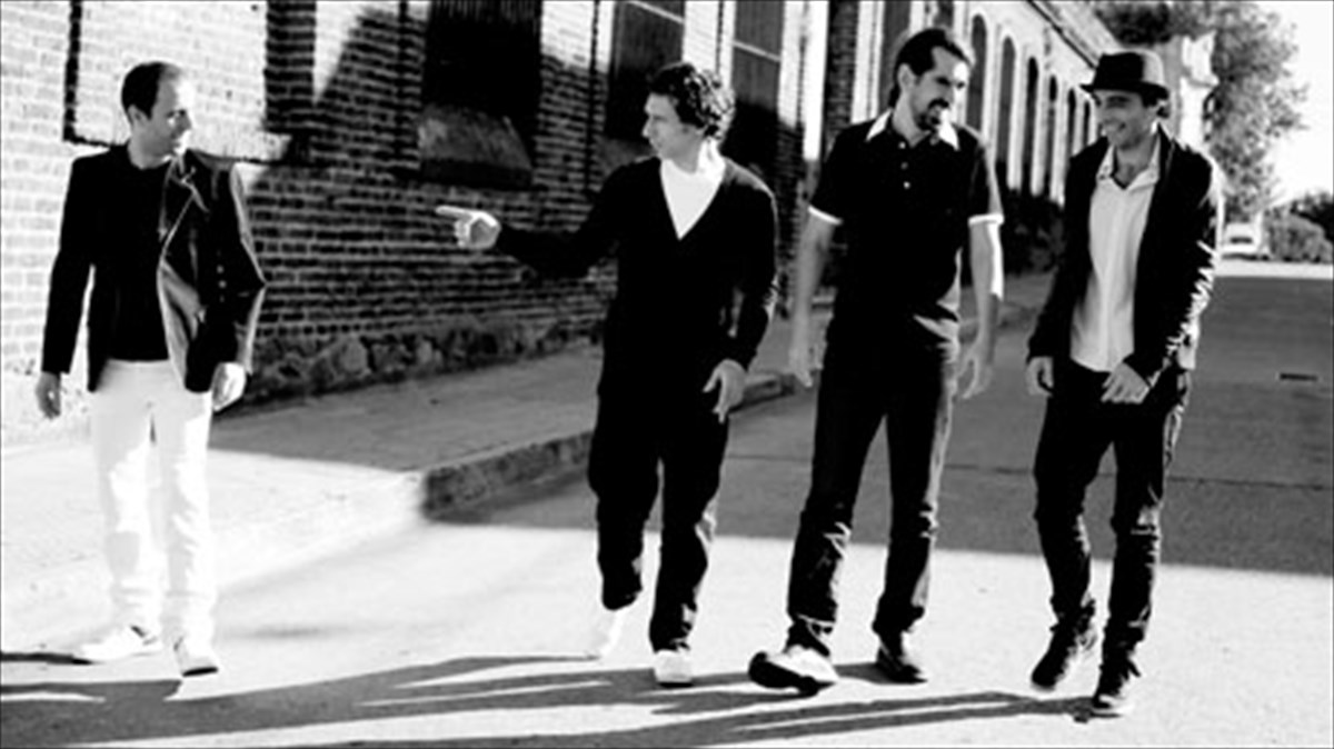 bajofondo-einai-simantiko-gia-ton-kathena-na-blepei-tin-omorfi-pleura-kai-na-elpizei