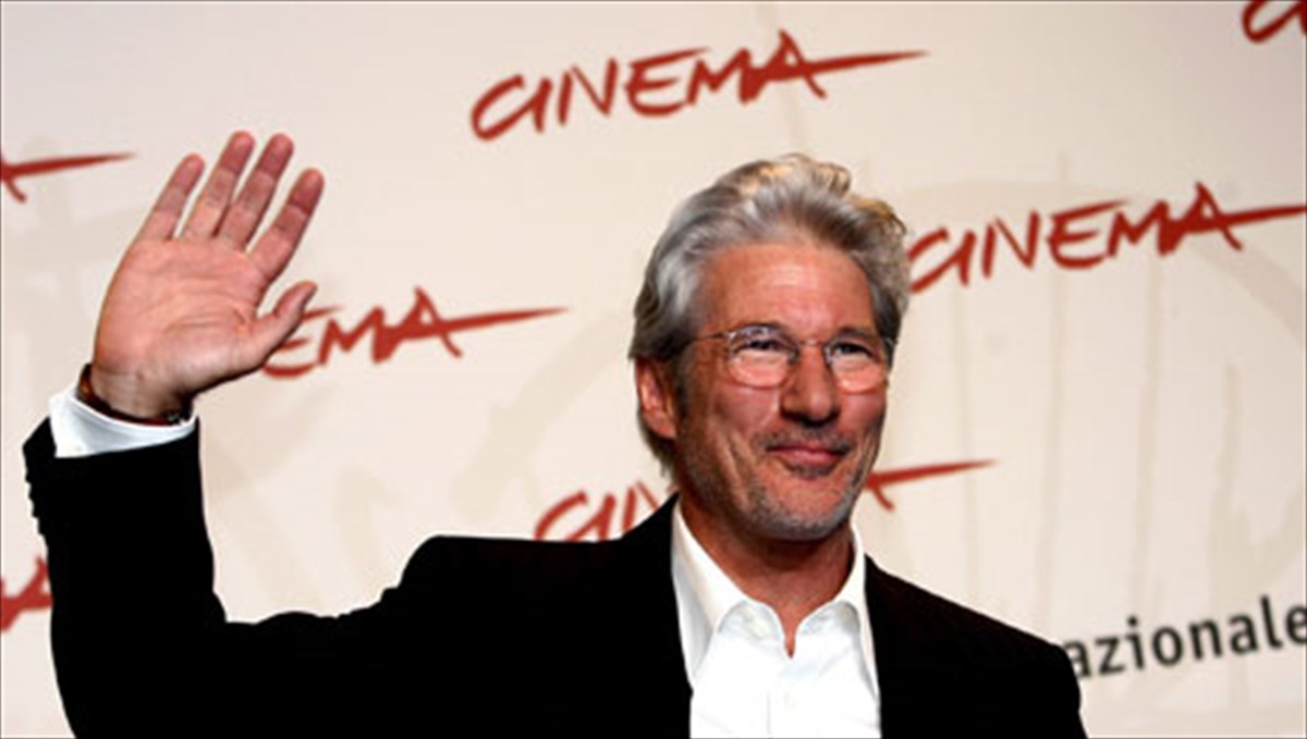 o-richard-gere-xaraktirizei-anoiti-romantiki-komenti-to-pretty-woman