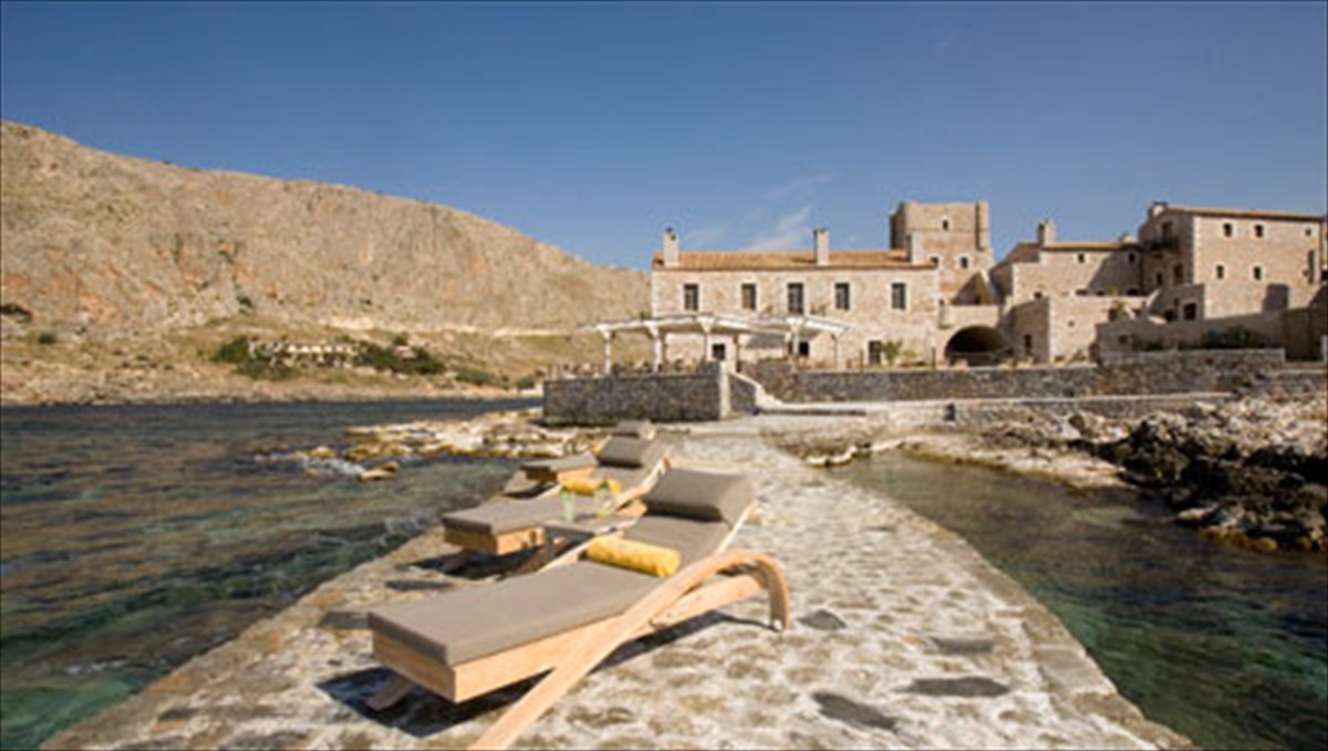 kurimai-poluteleia-authentikotita-kai-maniatiki-filoksenia