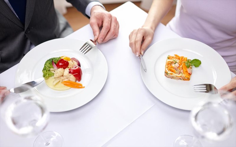 dusaneksia-sti-glouteni-kai-estiatoria-ti-prepei-na-kserete-apo-tin-eidiko