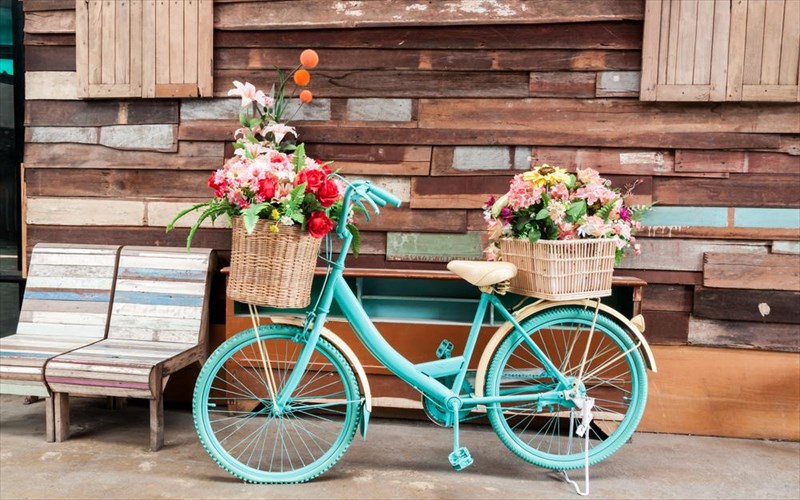 ta-bike-friendly-ksenodoxeia-erxontai