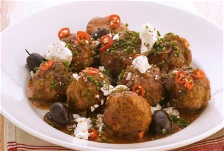 ftiakste-uperoxa-keftedakia-gemista-me-feta-me-tin-poluestia-el-gkreko