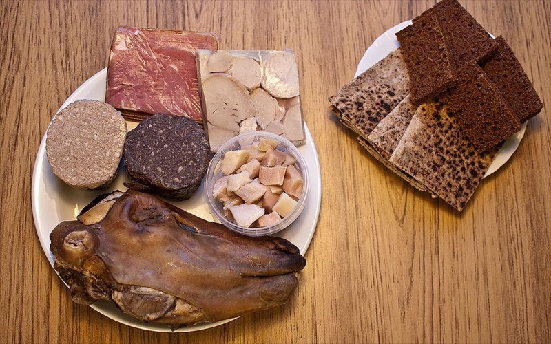 deka-asunithistes-geuseis-apo-tin-islandia