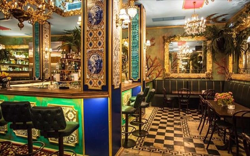 ta-eksotika-mpar-tis-athinas