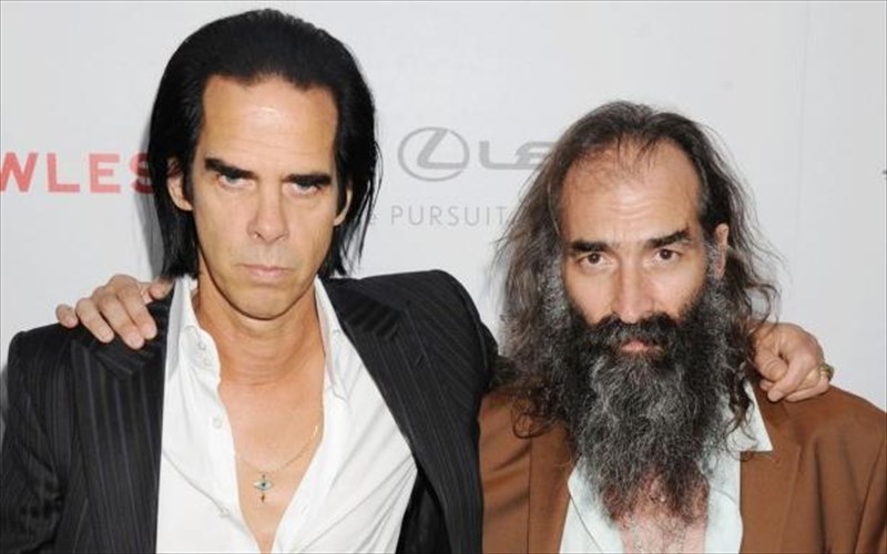 nick-cave-kai-warren-ellis-mas-taksideuoun-ston-ari