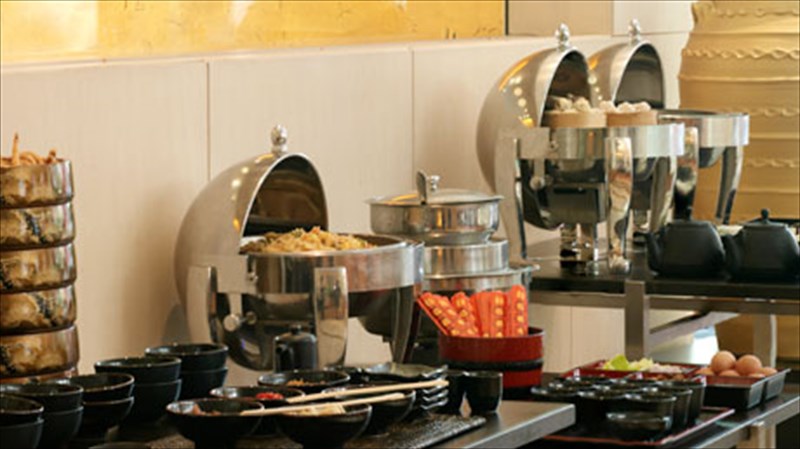 kuriakatiki-xalarosi-me-plousio-brunch