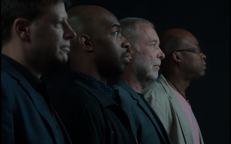 mia-tzaz-bradia-apo-ena-all-star-kouarteto-sti-stegi