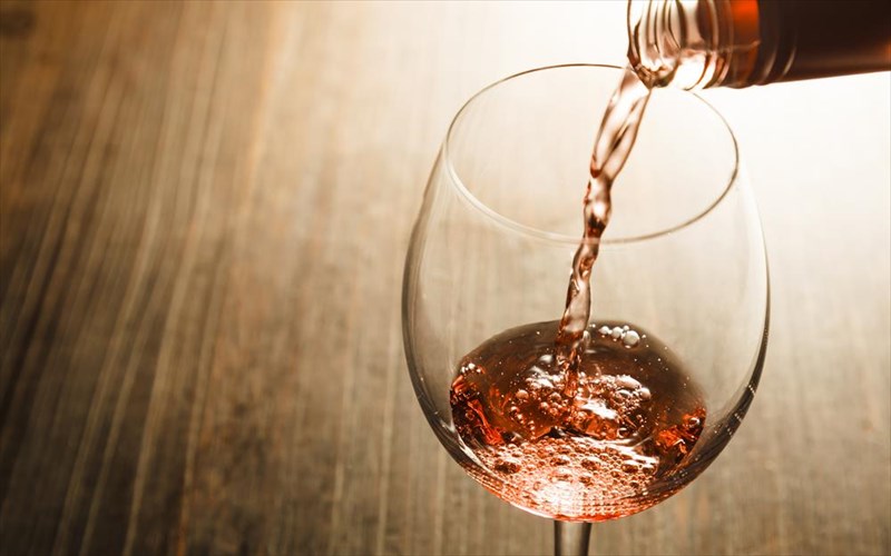 se-poia-thermokrasia-serbirontai-ta-krasia