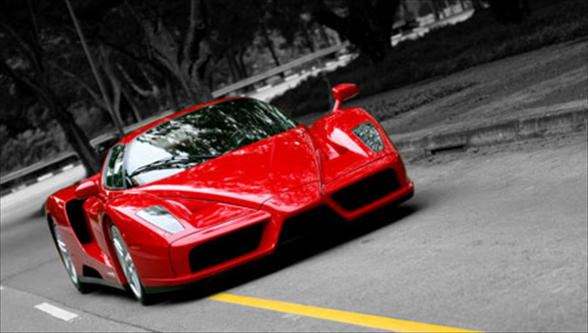 korufaia-autokinita-se-iloustrasion-ekdosi