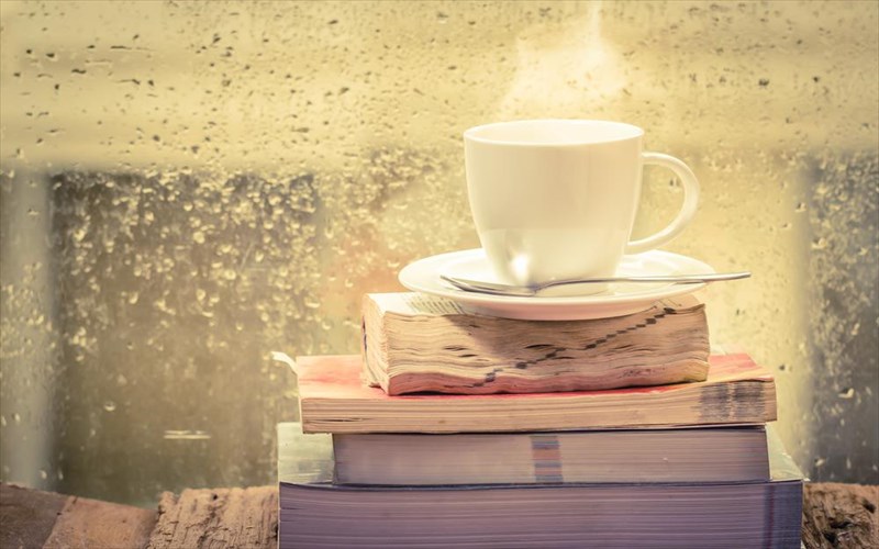 ta-biblia-tou-noembriou