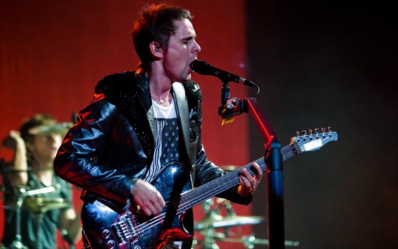o-matt-bellamy-ton-muse-apanta-stis-fimes-peri-stiriksis-brexit