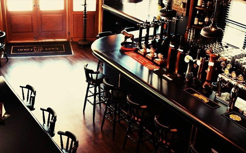 ta-antrika-magazia-tis-athinas