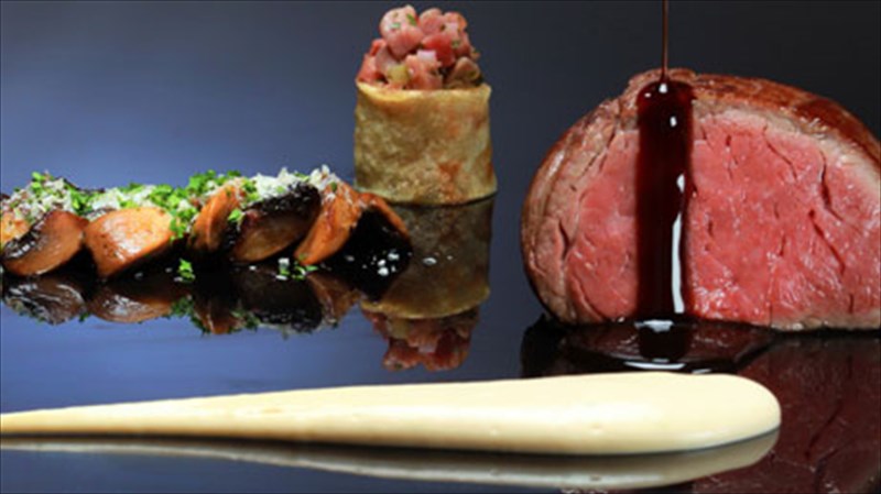 sani-gourmet-12-i-nea-elliniki-kouzina-sto-proskinio