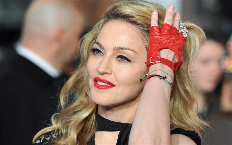 i-madonna-dimopratei-kai-ermineuei-gia-to-malaoui