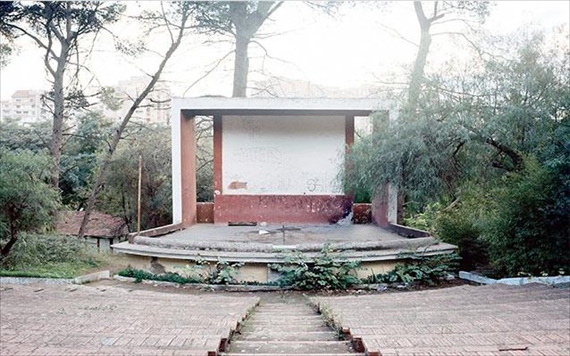 h-bouchra-khalili-egkainiazei-ti-sunergasia-tis-atopos-me-tin-documenta-14