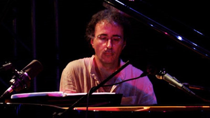 anoiksiatiki-nuxta-ston-iano