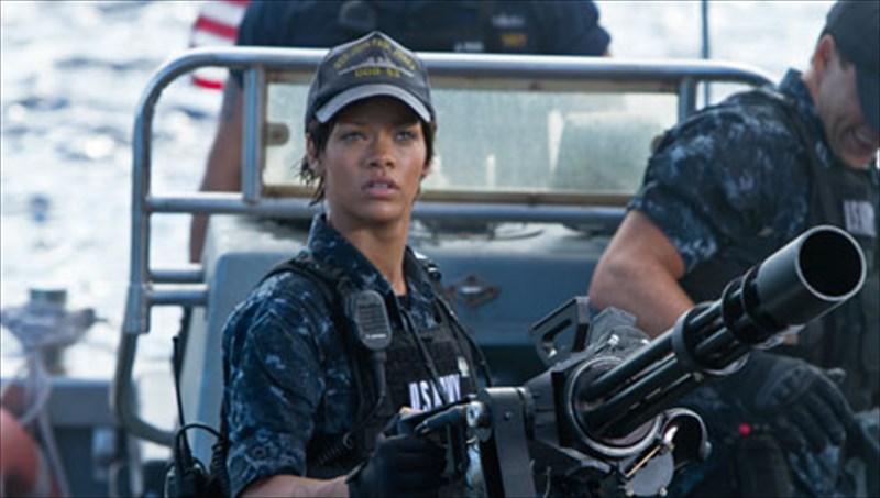 riana-kai-liam-nisonme-ta-galonia-stin-peripeteia