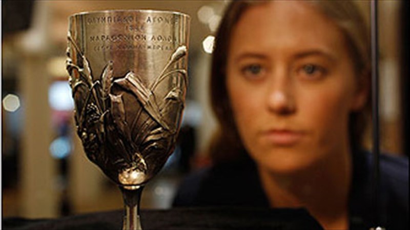 sto-idruma-stauros-niarxos-to-kupello-tou-spurou-loui