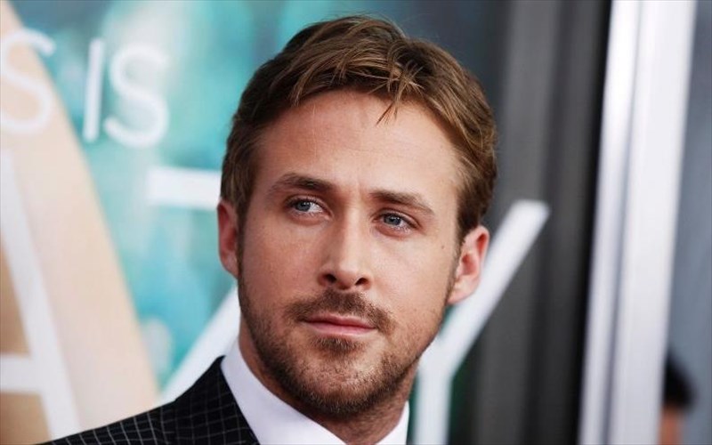 o-ryan-gosling-tha-patisei-sto-feggari